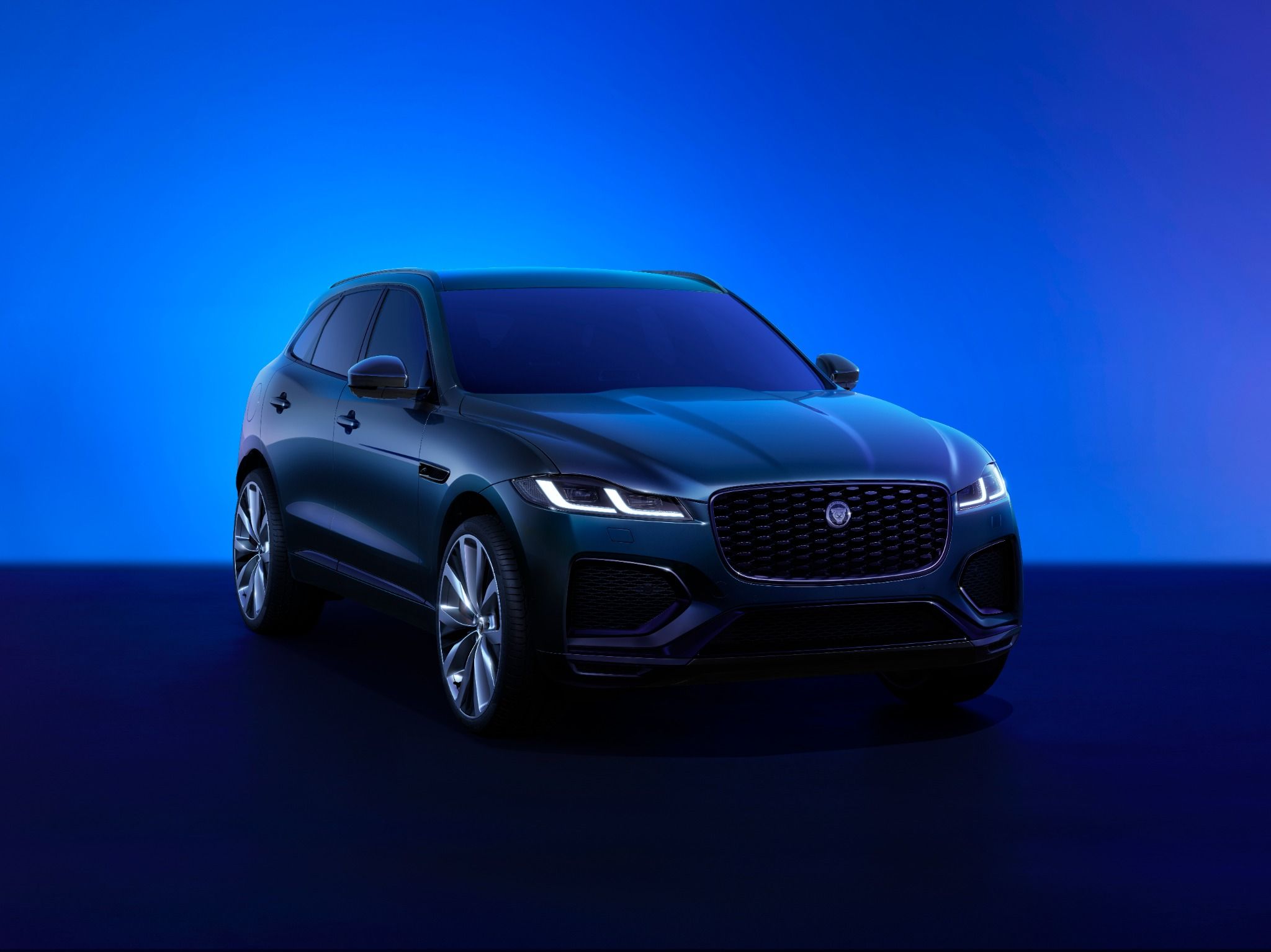 2023 Jaguar F Pace first image side