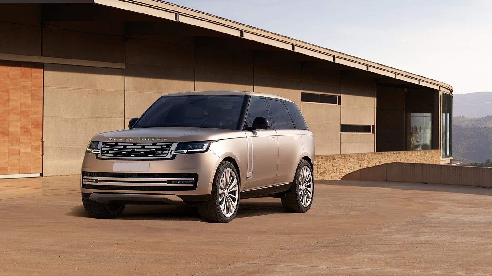 Silver 2022 Range Rover